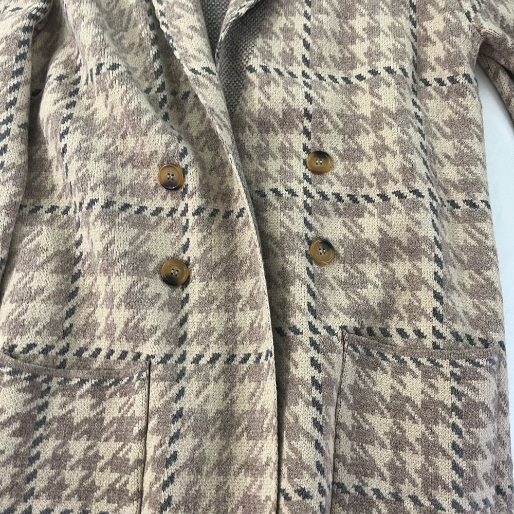 Gorgeous Shacket! - Picture 5 of 11
